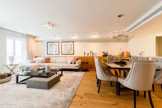 Apartamento T3 com Três Suites junto à Avenida da Liberdade – Lisboa — foto 15