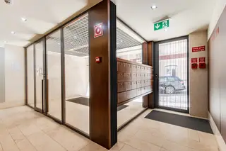 Apartamento T3 com Três Suites junto à Avenida da Liberdade – Lisboa — foto 3